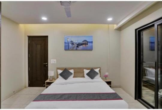 Vibe Hotel Noida Exteriér fotografie